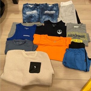 Abercrombie & Fitch Kids Blue and White Tie-Dye Tee